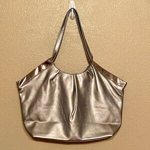METROSTYLE Silver Shoulder Bag Vinyl Material Lined Snap Closure Zipped Pocket